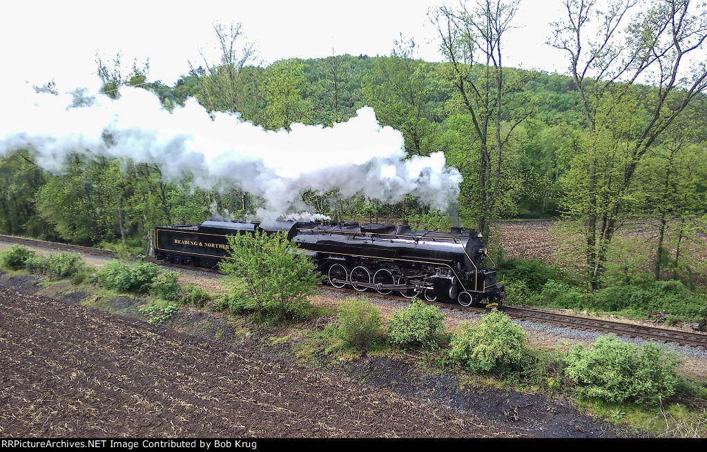 RBMN 2102 running light south of New Ringgold